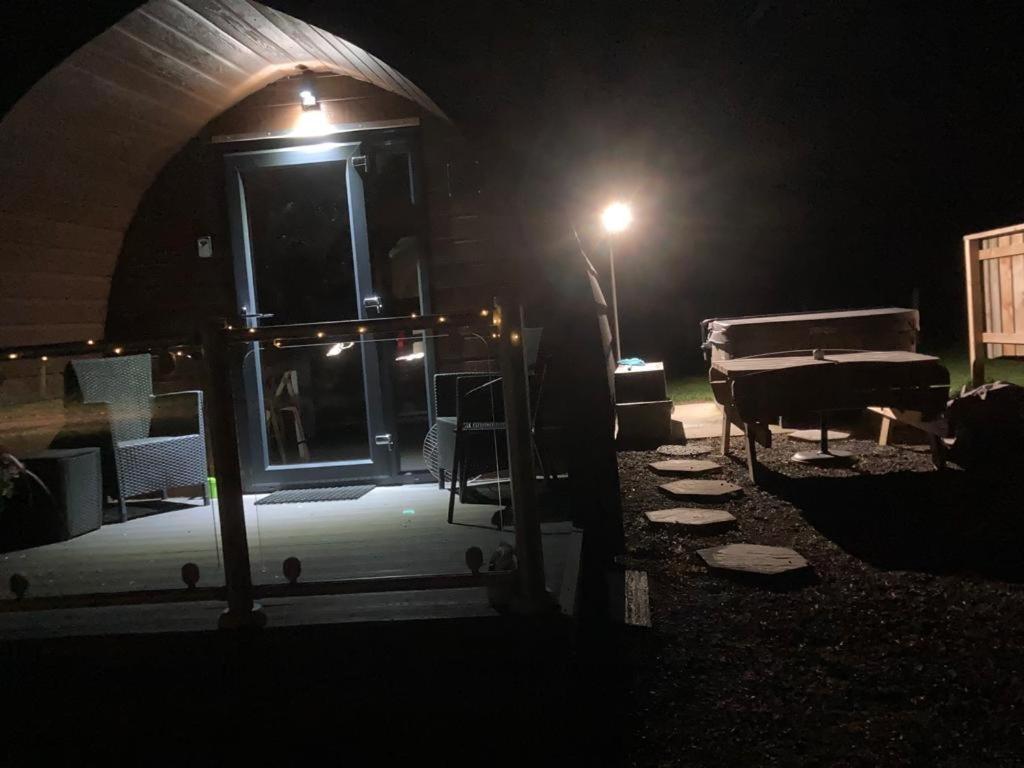 Robins Nest Glamping Pod With Hot Tub Ξενοδοχείο Keith Εξωτερικό φωτογραφία
